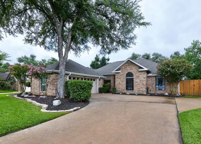 Property at 910 Blue Spring Cir, Round Rock, TX 78681, 4 beds, 2 baths