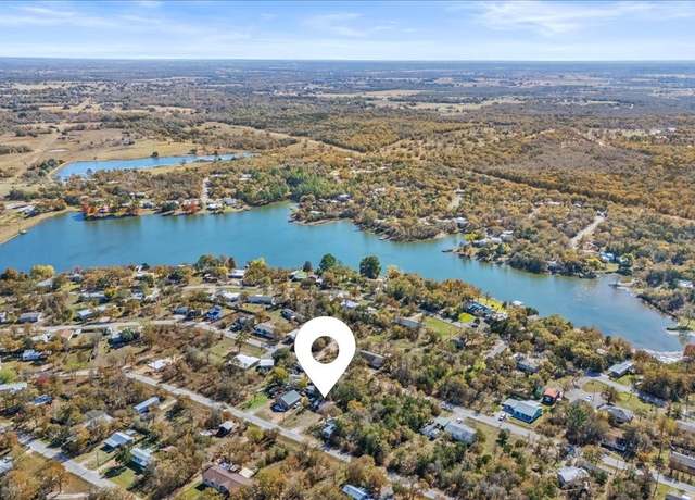 Property at 155 Deer Run, Smithville, TX 78957, 2 beds, 2 baths