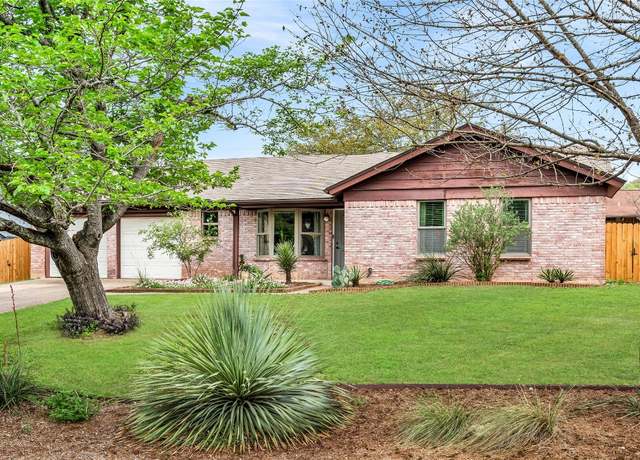 Property at 7102 Whispering Creek Ct, Austin, TX 78736, 3 beds, 2 baths
