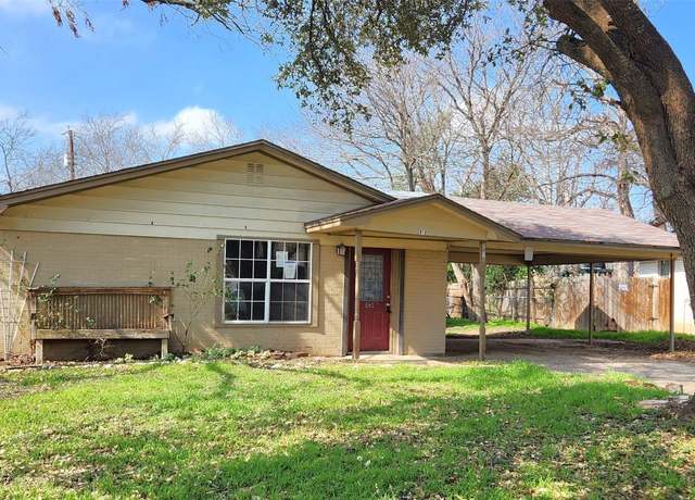 Property at 2810 Inwood Rd, Temple, TX 76502, 4 beds, 2 baths