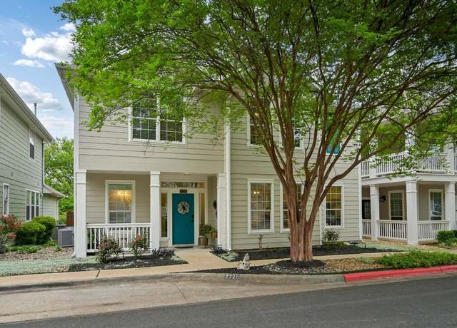 Property at 2720 Kinney Oaks Ct, Austin, TX 78704, 3 beds, 2.5 baths