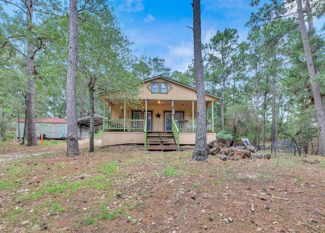 Property at 928 Moccasin Trl, La Grange, TX 78945, 1 bed, 2 baths