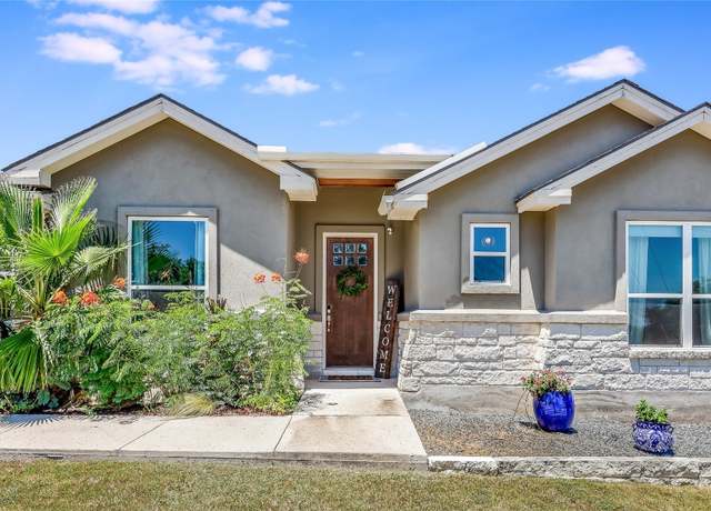 Property at 20608 Adobe Trl, Lago Vista, TX 78645, 3 beds, 2.5 baths