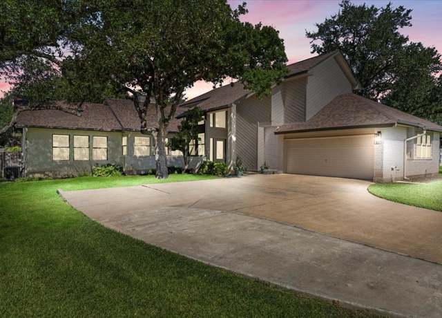 Property at 3004 Quail Run Dr, Round Rock, TX 78681, 4 beds, 2.5 baths
