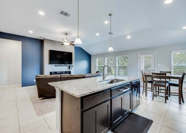 Property at 21302 Santa Rosa Ave, Lago Vista, TX 78645, 3 beds, 2 baths