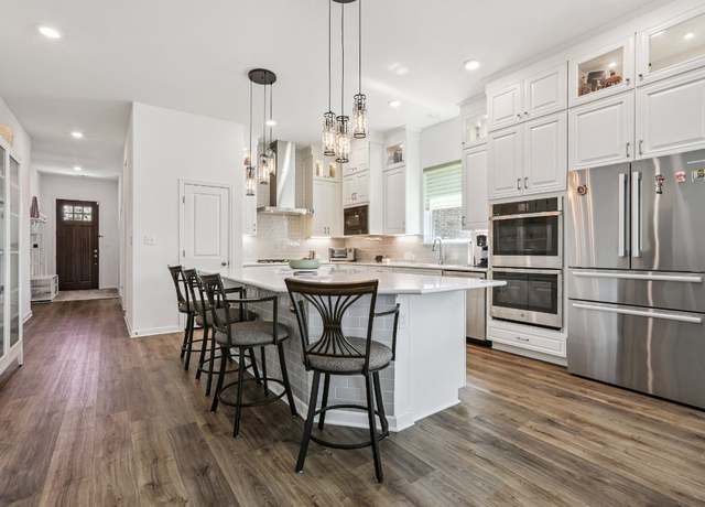 Property at 1102 Simmental Loop, Hutto, TX 78634, 3 beds, 2 baths