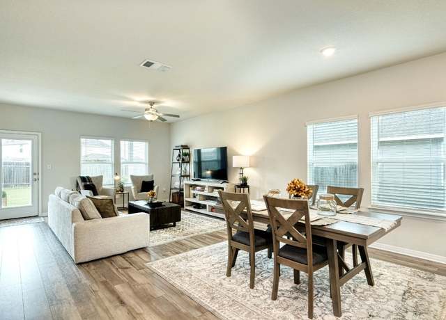 Property at 1013 Bluejack Way, Hutto, TX 78634, 3 beds, 2.5 baths