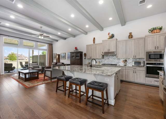 Property at 825 Faith Dr, Liberty Hill, TX 78642, 2 beds, 2 baths