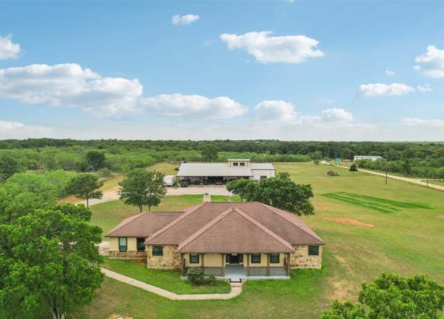 Property at 2300 Tumbleweed Trl, Dale, TX 78616, 7 beds, 5.5 baths