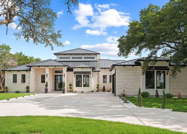 Property at 226 Bobby Clark Dr, Canyon Lake, TX 78133, 3 beds, 3 baths