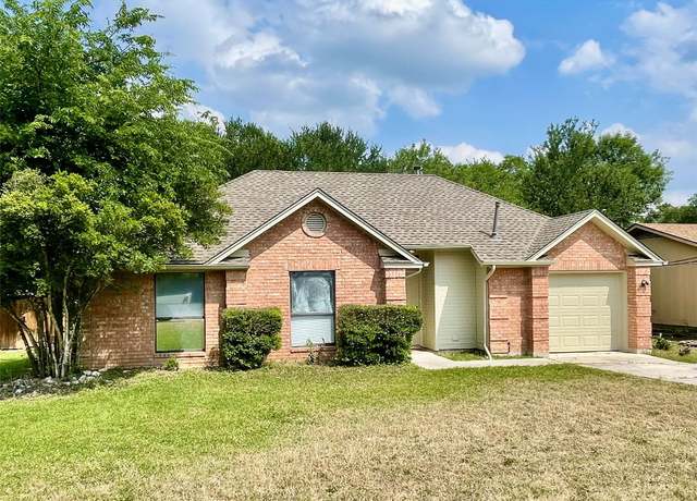 Property at 1933 Lisa Ln, San Marcos, TX 78666, 3 beds, 2 baths