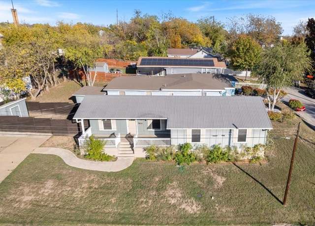 Property at 2200 E 18th St, Austin, TX 78702, 3 beds, 2 baths
