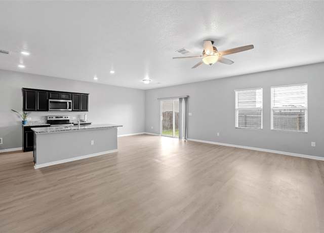 Property at 509 Peony Ct, Jarrell, TX 76537, 4 beds, 2.5 baths