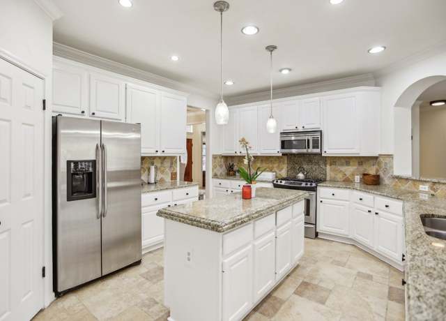 Property at 3304 Mulberry Creek Dr, Austin, TX 78732, 4 beds, 3 baths
