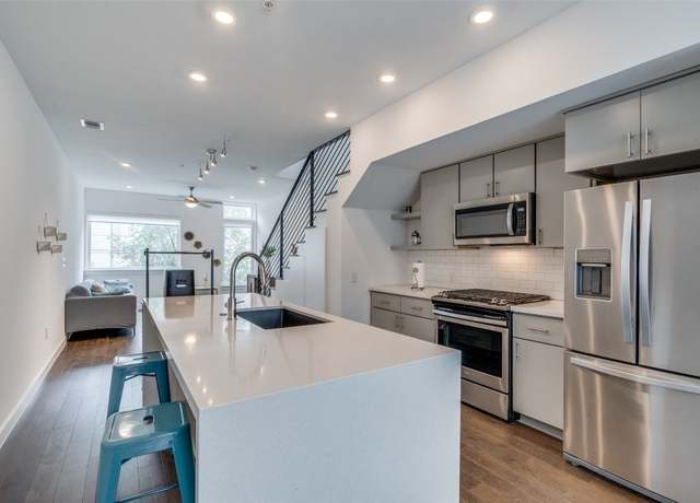 Property at 2002 E 7th St #217, Austin, TX 78702, 2 beds, 1.5 baths