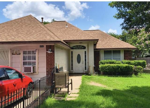 Property at 5702 Meadow Crst, Austin, TX 78744, 3 beds, 2 baths