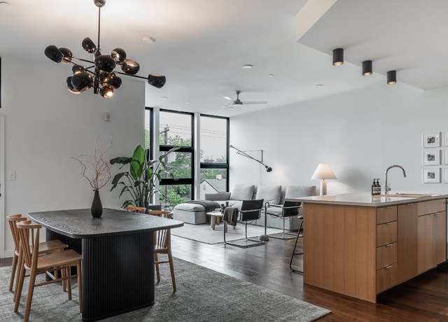 Property at 1322 E 12th St #305, Austin, TX 78702, 1 bed, 1 bath