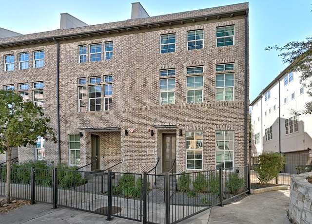 Property at 1215 Shore District Dr, Austin, TX 78741, 3 beds, 3.5 baths