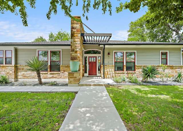 Property at 510 W 22nd St, Georgetown, TX 78626, 3 beds, 3.5 baths