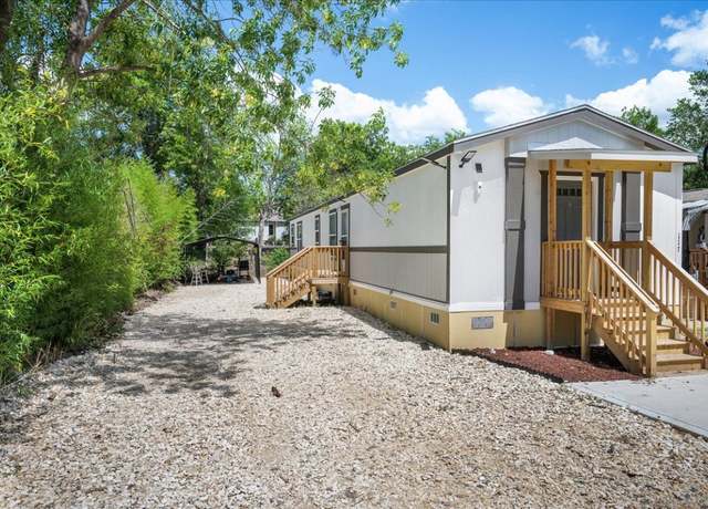 Property at 117 Royal St, Taylor, TX 76574, 3 beds, 2 baths