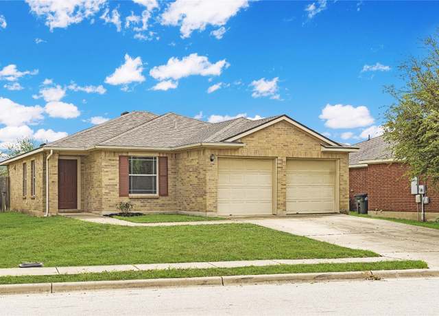 Property at 1032 W South St, Leander, TX 78641, 4 beds, 2 baths
