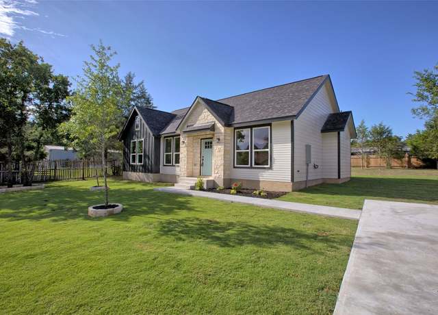 Property at 109 Creekside Dr, Bastrop, TX 78602, 3 beds, 2 baths