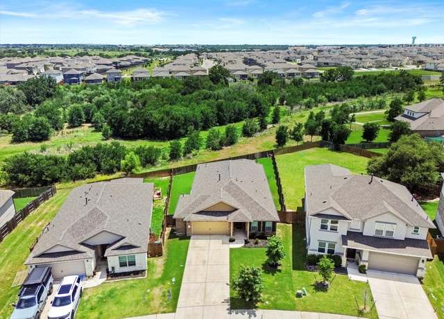 Property at 320 Bright Star Ln, Georgetown, TX 78628, 5 beds, 3 baths