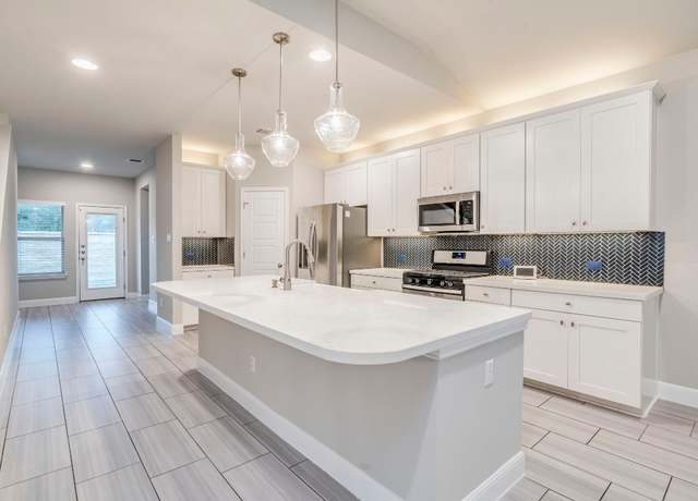 Property at 168 Iron Rail Rd, Dripping Springs, TX 78620, 4 beds, 3 baths