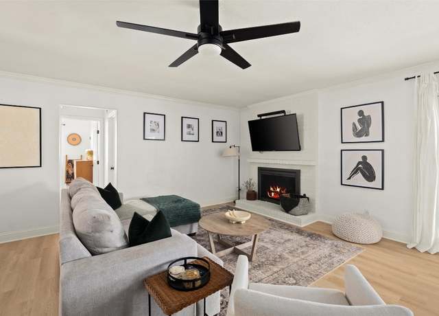 Property at 2812 Sissinghurst Dr, Austin, TX 78745, 3 beds, 2 baths