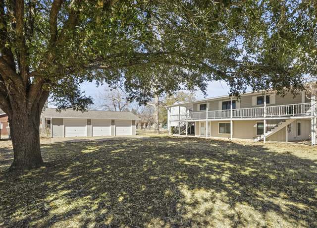 Property at 433 S Shorewood Dr, Marble Falls, TX 78654, 3 beds, 2.5 baths