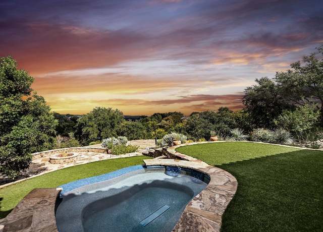Property at 26804 Masters Pkwy, Spicewood, TX 78669, 4 beds, 4.5 baths