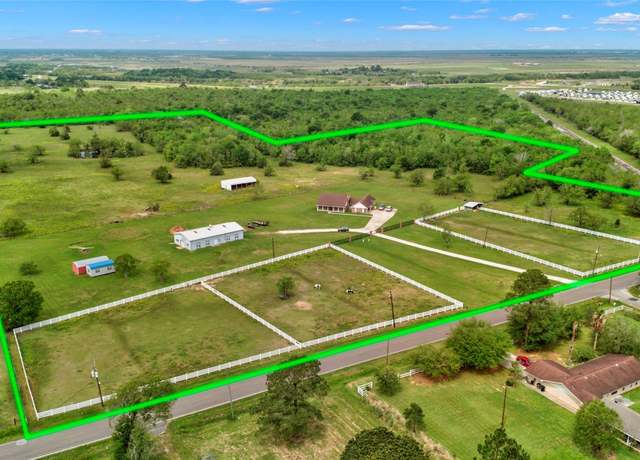 Property at 6483 Jade Ave, Port Arthur, TX 77640, 3 beds, 2.5 baths