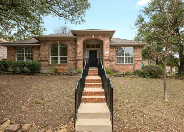 Property at 7053 Auckland Dr, Austin, TX 78749, 3 beds, 2 baths