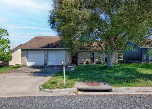 Property at 311 August St, Schulenburg, TX 78956, 3 beds, 2 baths