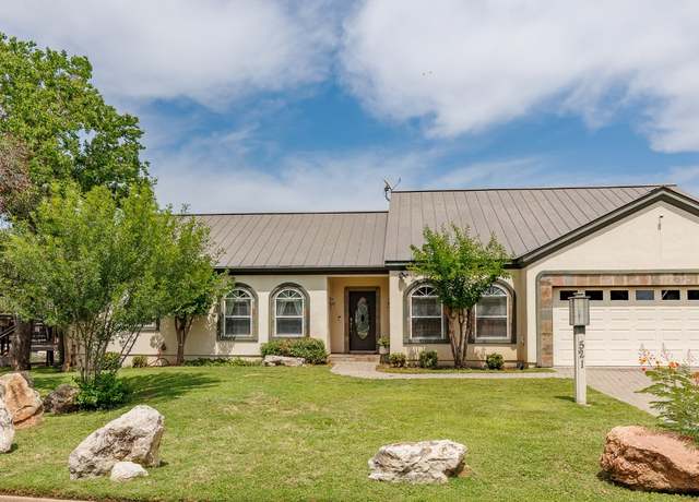 Property at 521 Lucy Ln, Horseshoe Bay, TX 78657, 3 beds, 3 baths