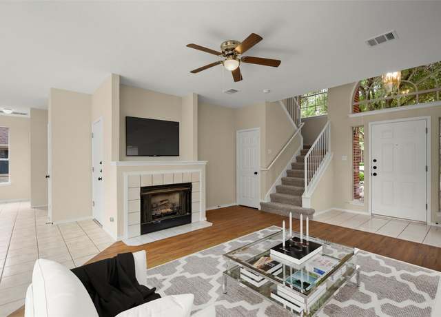 Property at 3600 Texas Topaz Dr, Austin, TX 78728, 4 beds, 2.5 baths