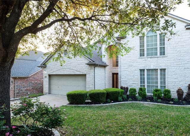 Property at 2947 Lantana Ridge Dr, Austin, TX 78732, 5 beds, 4 baths