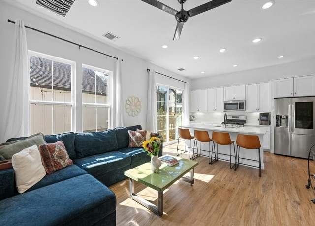 Property at 3809 Valley View Rd #19, Austin, TX 78704, 2 beds, 2 baths