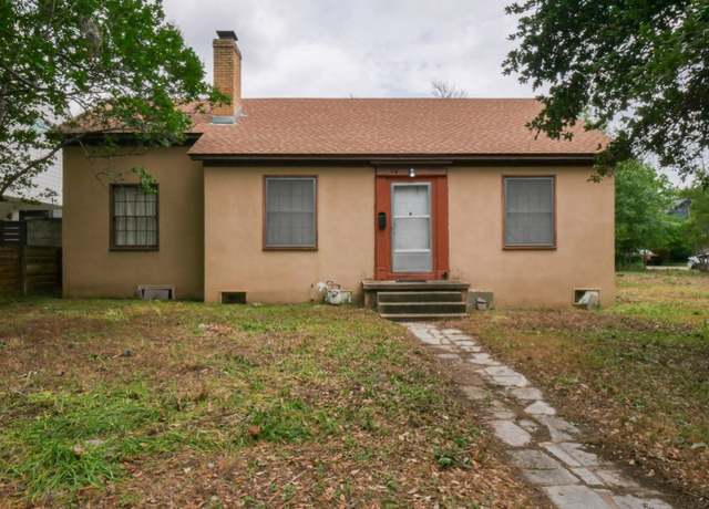 Property at 810 E 45th St, Austin, TX 78751, 2 beds, 1 bath