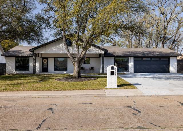 Property at 1908 Carter Creek Pkwy, Bryan, TX 77802, 4 beds, 3 baths