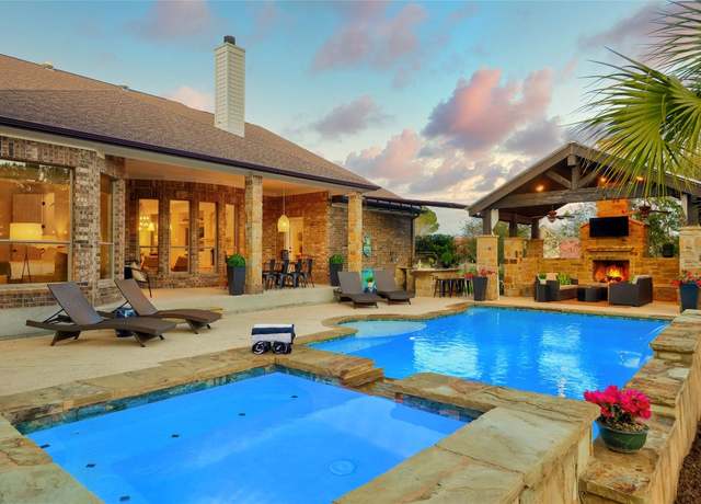 Property at 8601 Zyle Rd, Austin, TX 78737, 6 beds, 4.5 baths