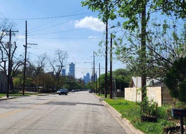 Property at 2904 E 2nd St, Austin, TX 78702, 4 beds, 2 baths