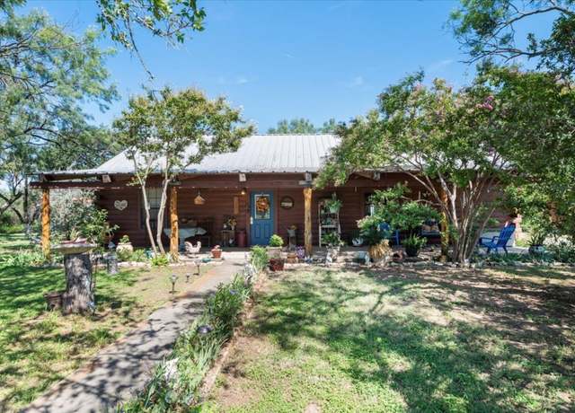 Property at 106 Zurita Trl, Marble Falls, TX 78654, 3 beds, 2 baths