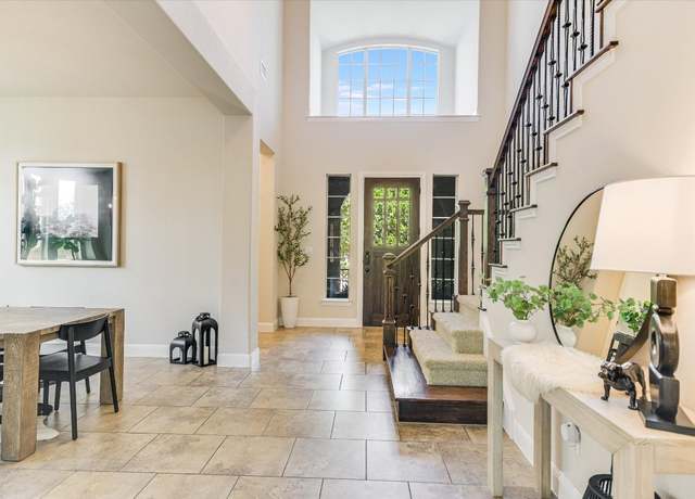 Property at 8813 Fescue Ln, Austin, TX 78738, 4 beds, 4.5 baths