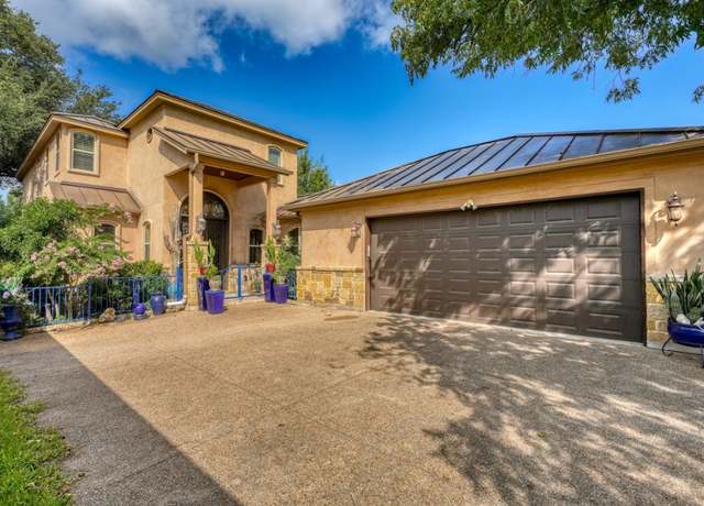 Property at 336 E Lakeshore Dr, Sunrise Beach, TX 78643, 4 beds, 4.5 baths