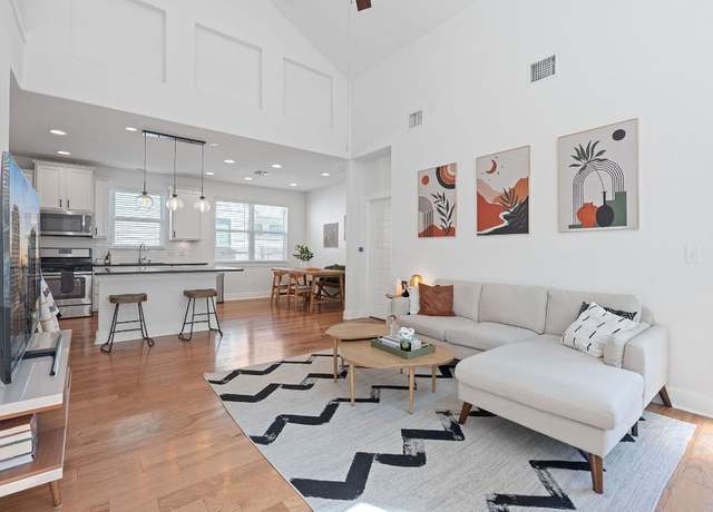 Property at 5911 Rubicon Run, Austin, TX 78745, 3 beds, 2.5 baths