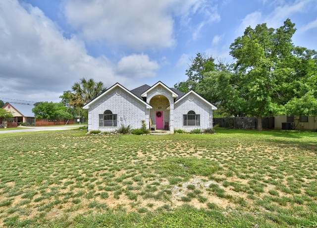 Property at 903 Hackberry St, Bandera, TX 78003, 3 beds, 1.5 baths