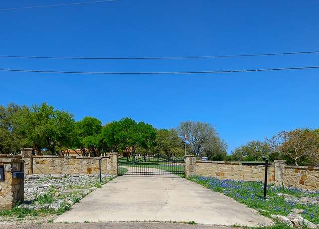 Property at 510 Amber Jill Cv, Killeen, TX 76549, 4 beds, 3.5 baths
