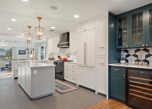 Property at 3506 Clearview Dr, Austin, TX 78703, 3 beds, 3 baths