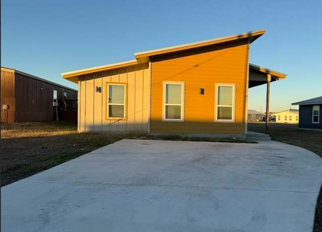 Property at 427 Pintail Loop, San Marcos, TX 78666, 3 beds, 2 baths
